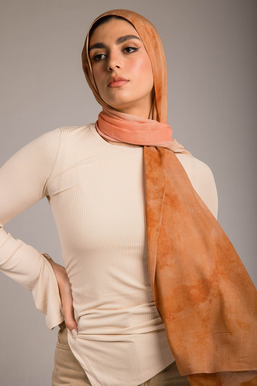 Worood Arabian Desert Modal Scarf – warm and classic
