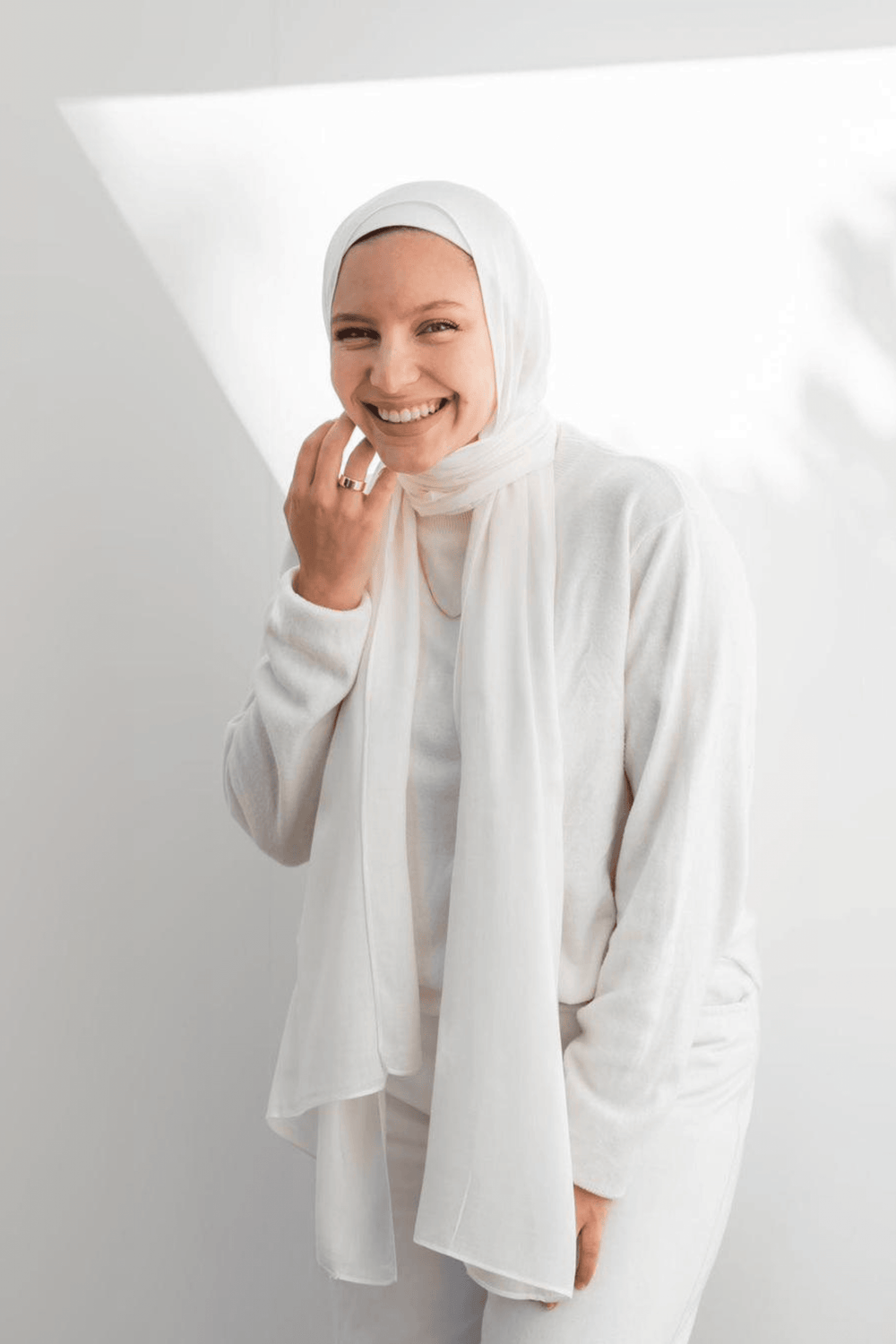 Worood Off-White Cotton Modal Scarf – pure and versatile