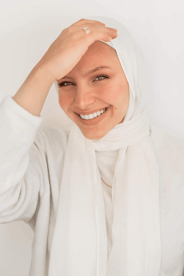 Worood Off-White Cotton Modal Scarf – pure and versatile