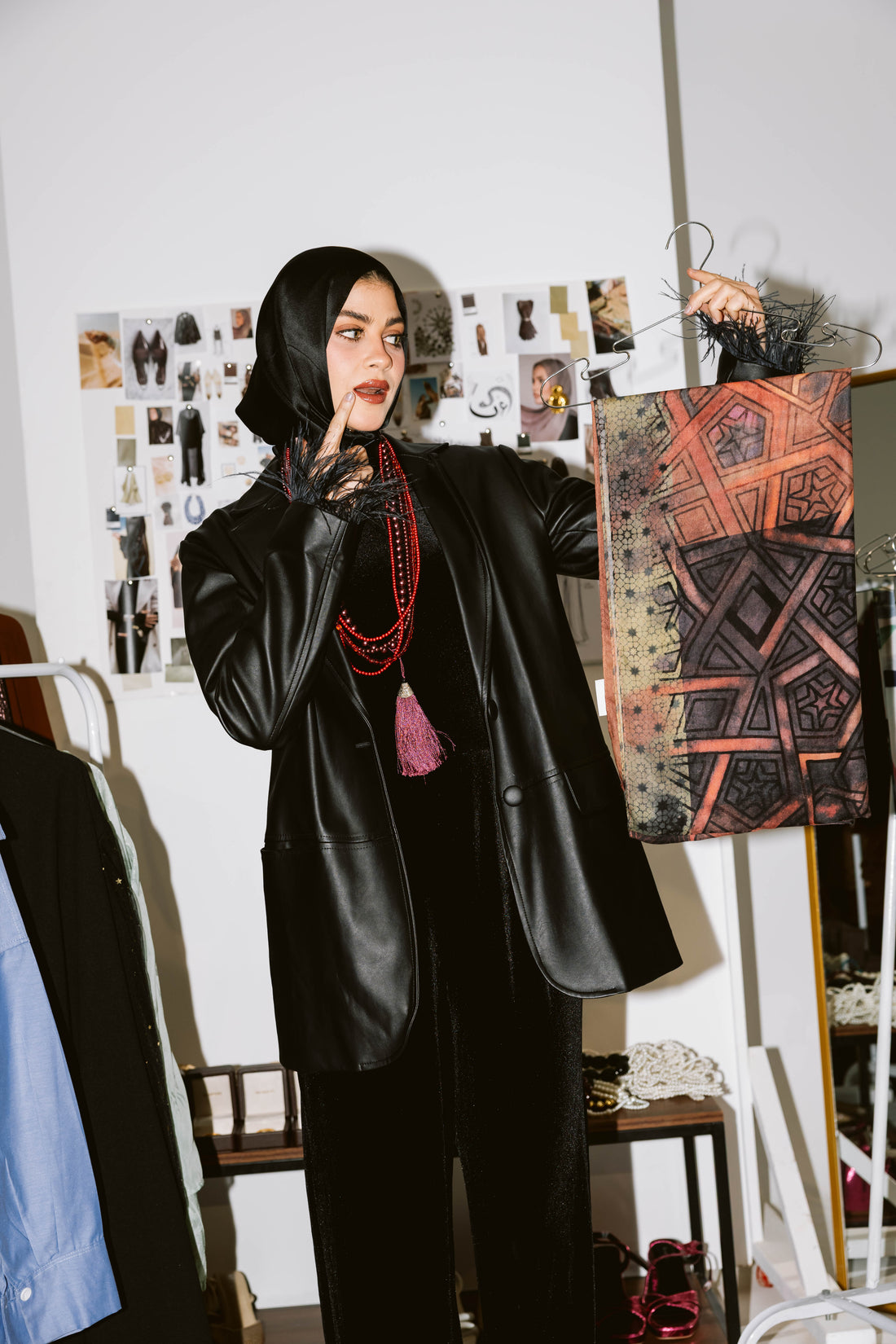 How to Layer for the Season Without Overcomplicating Your Ramadan Look?