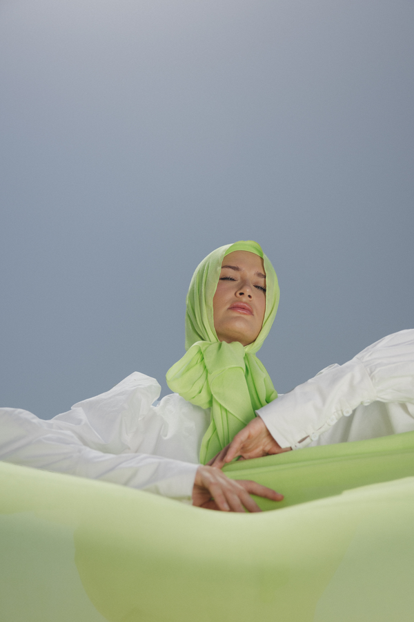 Worood Apple Green Bamboo Scarf Set – Elegant & Fresh – سكارف بامبو خفيف باللون الأخضر التفاحي – ورود