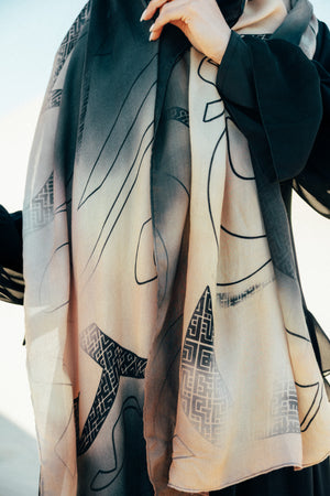 Bayan modal scarf styled as a hijab with clean lines and calm balanced look – وشاح بيان مودال منسّق كحجاب بخطوط هادئة وحضور متوازن