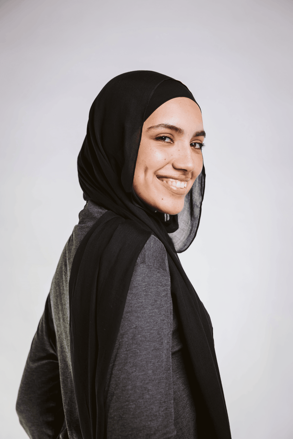 Worood Black Bamboo Scarf Set – Elegant & Essential