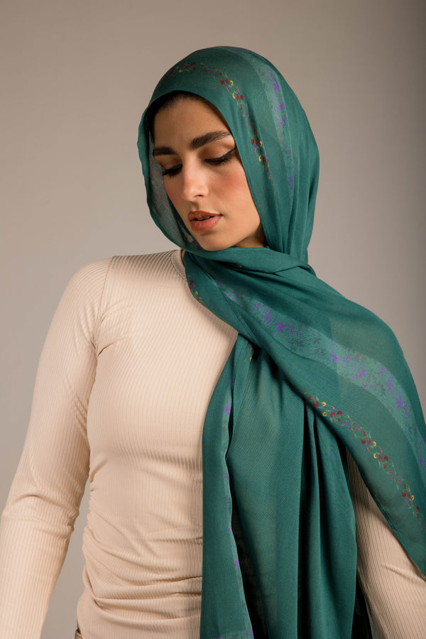 Worood Emerald Queen Modal Scarf – bold, soft, and luxurious