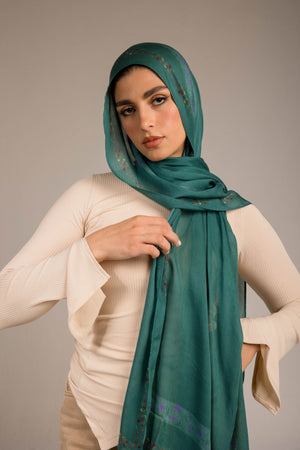 Worood Emerald Queen Modal Scarf – bold, soft, and luxurious