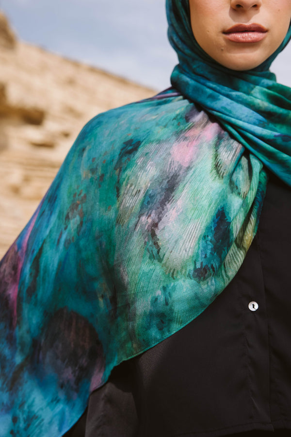 Worood Peacock Modal Scarf – bold and vibrant