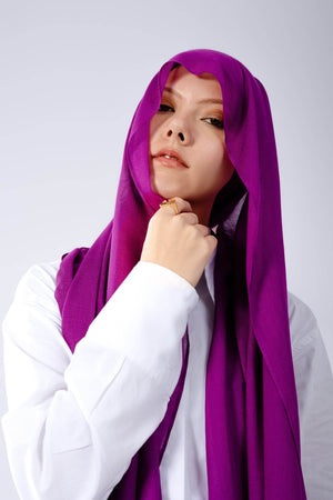 Worood Raspberry Bamboo Scarf Set – Soft & Stylish – سكارف بامبو ناعم باللون التوتي – ورود