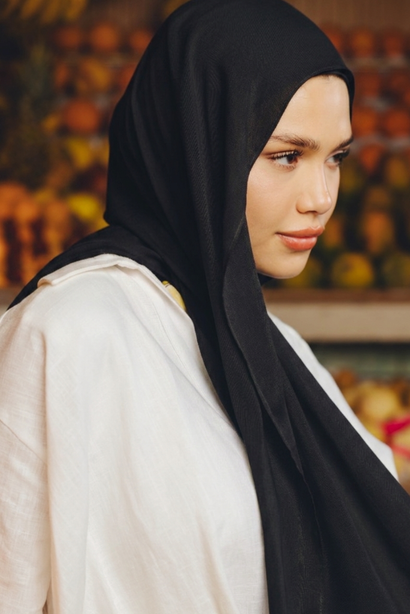 WOROOD Black Bamboo Scarf Set – Elegant & Essential