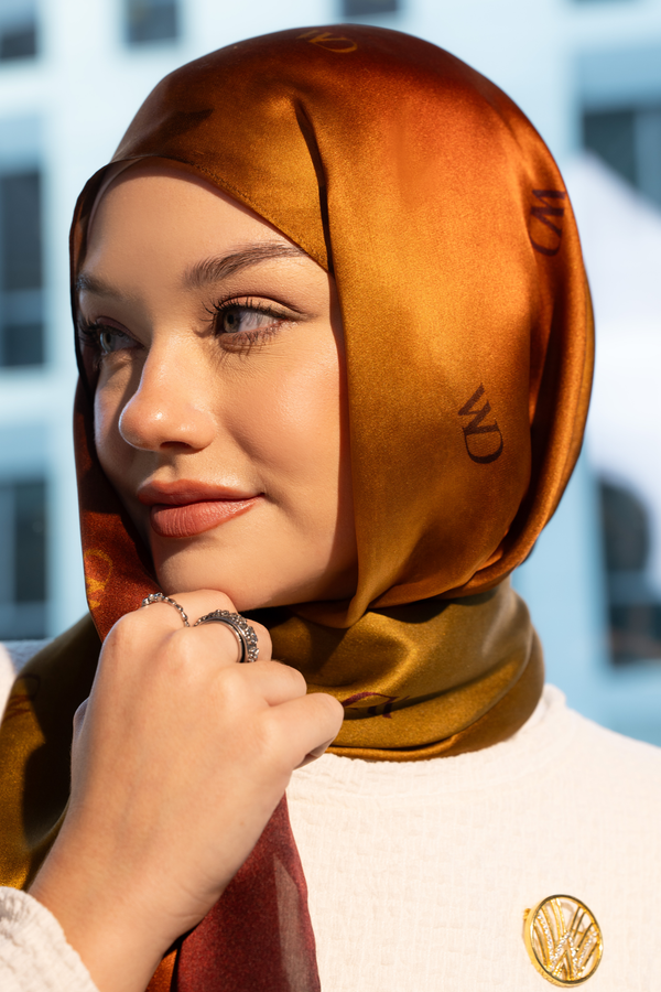 Worood Jour Doré Silk Scarf Rectangle – golden silk scarf with soft luminous sheen-وشاح حريري مستطيل من Worood Jour Doré – وشاح حريري ذهبي ذو لمعان ناعم ومضيء
