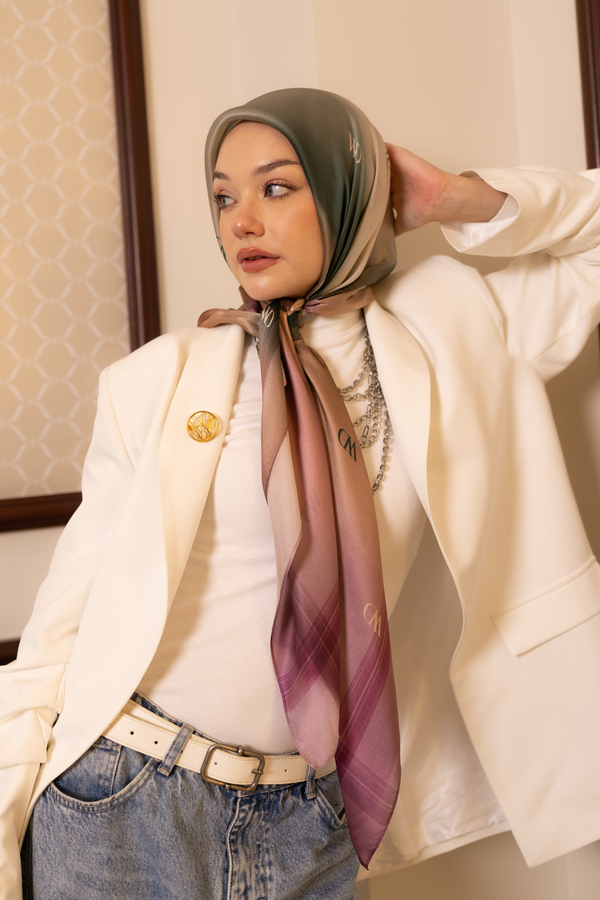 Worood Rosée Pastel Silk Scarf Square – pastel pink silk scarf with light, airy drape - وشاح حريري Rosée Pastel Silk وردي باستيل مربع من وورود روزيه – وشاح حريري وردي باستيل مع ثنيات خفيفة وجيدة التهوية