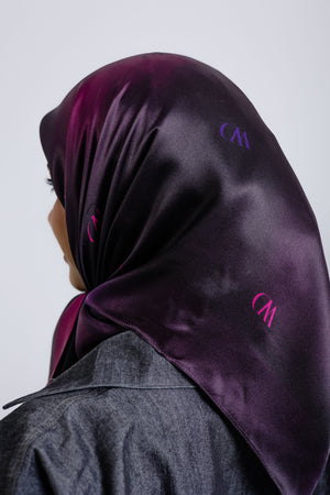 Worood Rouge Nuit Silk Scarf Square – dark red silk scarf with a glossy, elegant texture - وشاح حريري مربع من Worood Rouge Nuit – وشاح حريري أحمر غامق بملمس لامع وأنيق