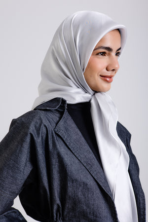 Worood Silver Silk Scarf Square – silver silk scarf with light reflective sheen - وشاح حرير Silver Silk Scarf  فضي مربع من ورود – وشاح حرير فضي مع لمعان عاكس للضوء 