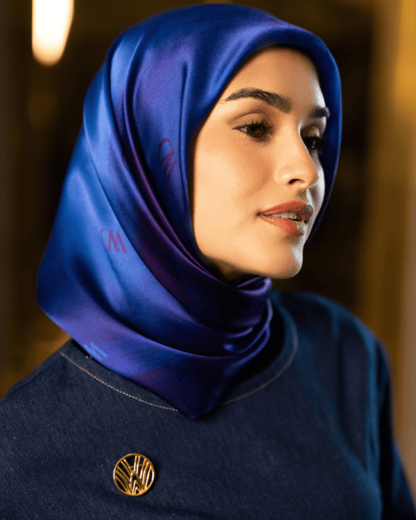 Beau bleu Square Silk ScarfPrinted Silk